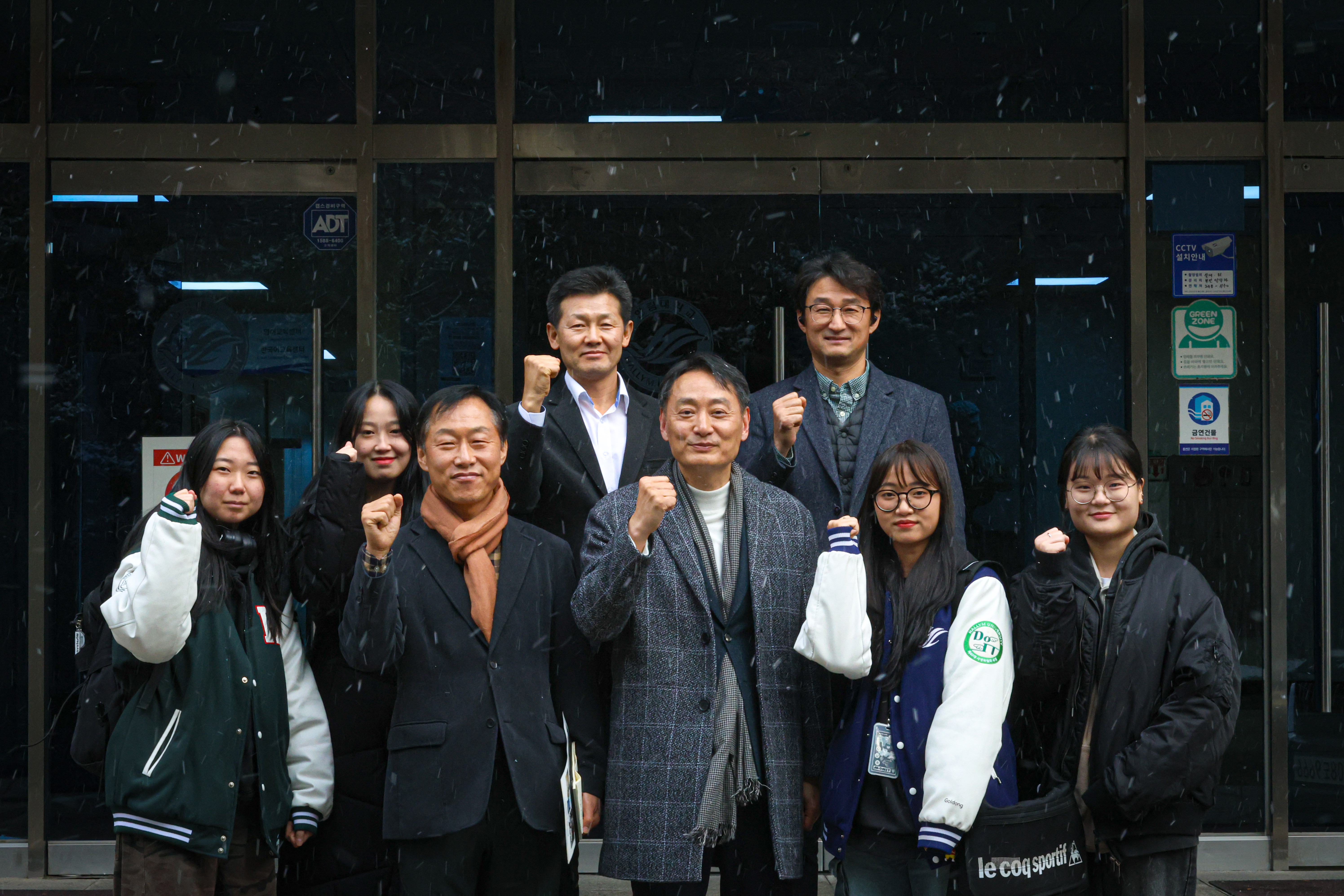 단체사진3.jpg 이미지